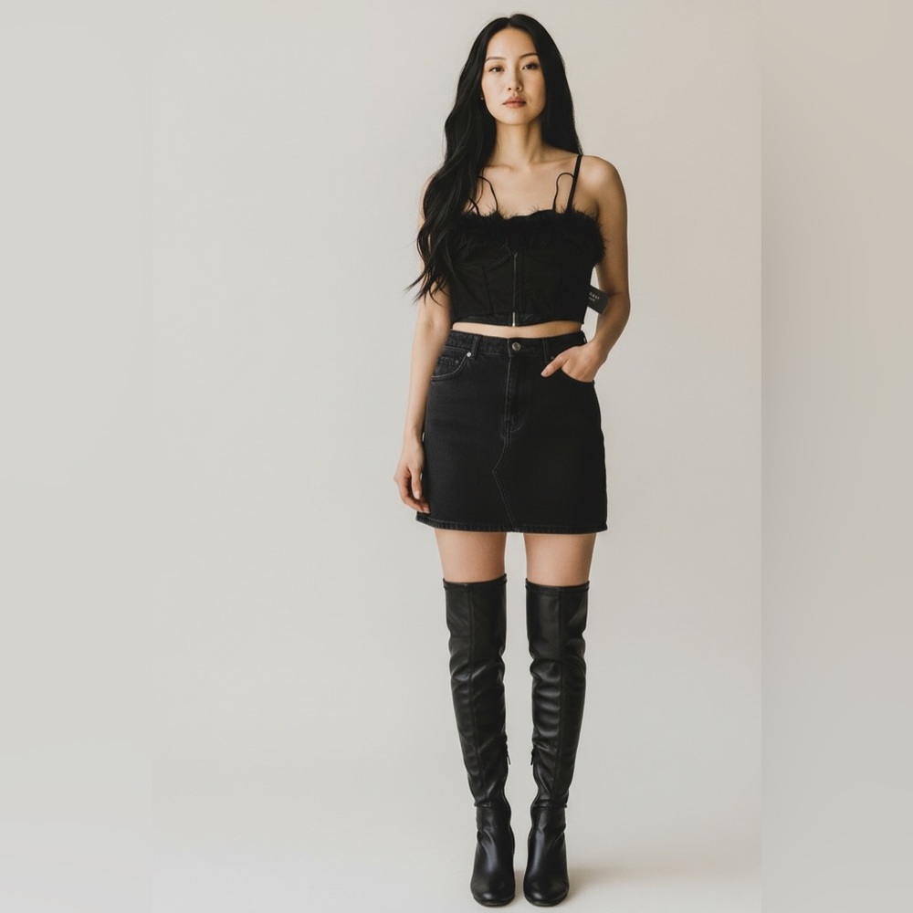Sans Souci Black Fur-Trimmed Corset Top